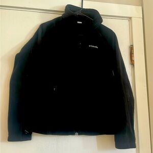 Columbia basic black zip up fleece jacket